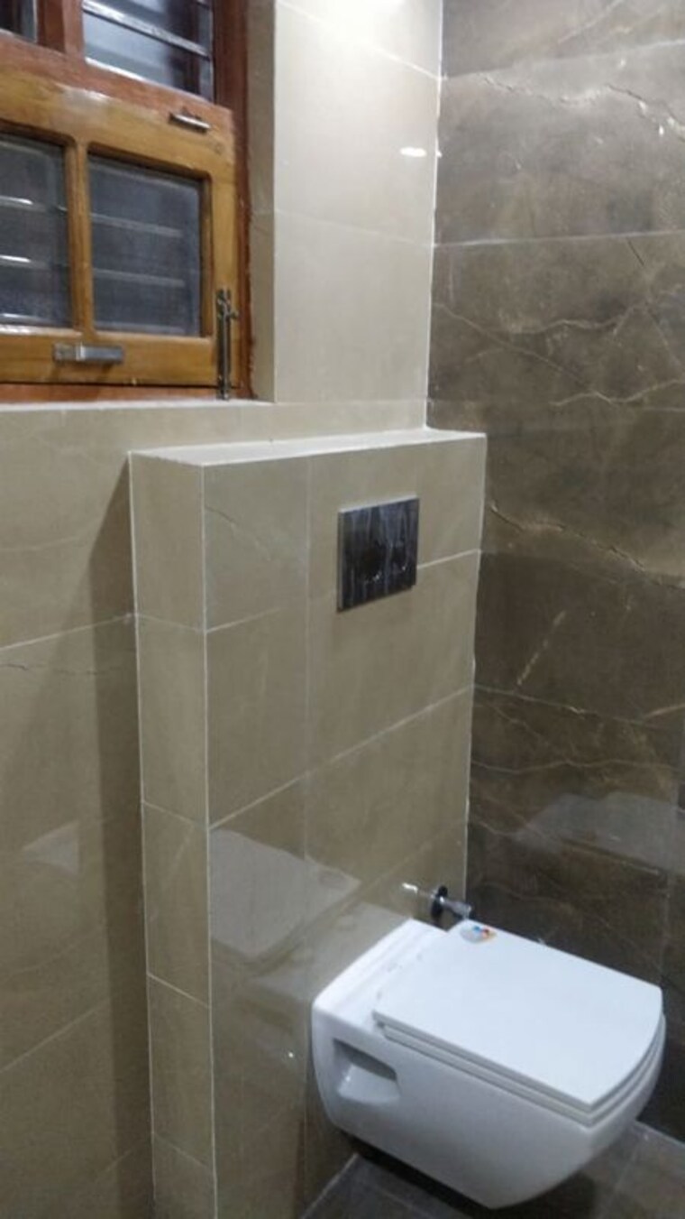 Bathroom, mj-sharda-estate 2 Bedroom 1250 Sq.Ft. Independent House In Gomti Nagar Lucknow 10172342