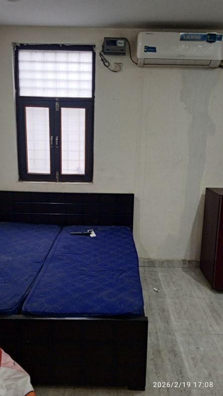 1 Rk  440 Sq.Ft. Builder Floor in Vipul Square