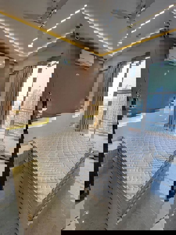 2 BHK 1400 Sq.Ft. Apartment in Capital Residency 360