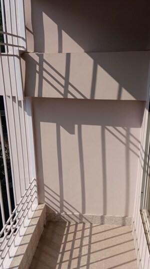 Balcony in 2 BHK Villa at Six Mile – for Rent