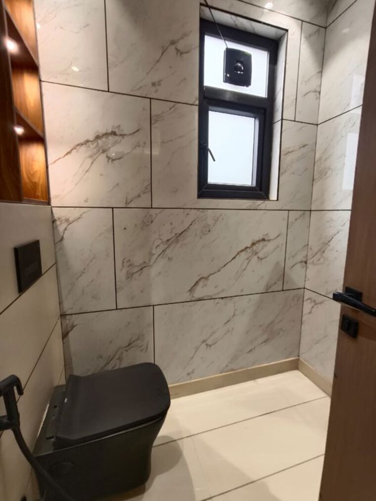 Bathroom, unitech-greenwood-city-apartment 3 Bedroom 1800 Sq.Ft. Builder Floor In Sector 45 Gurgaon 10172419