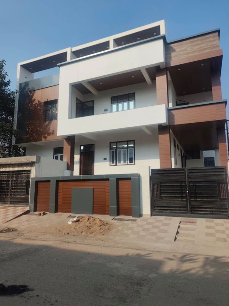 Exterior View, maa-shaarda-complex 4 Bedroom 3000 Sq.Ft. Independent House In Vikas Nagar Lucknow 10172440