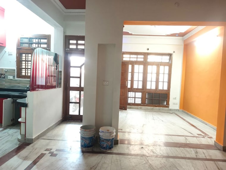 Room, maa-shaarda-complex 4 Bedroom 3000 Sq.Ft. Independent House In Vikas Nagar Lucknow 10172440
