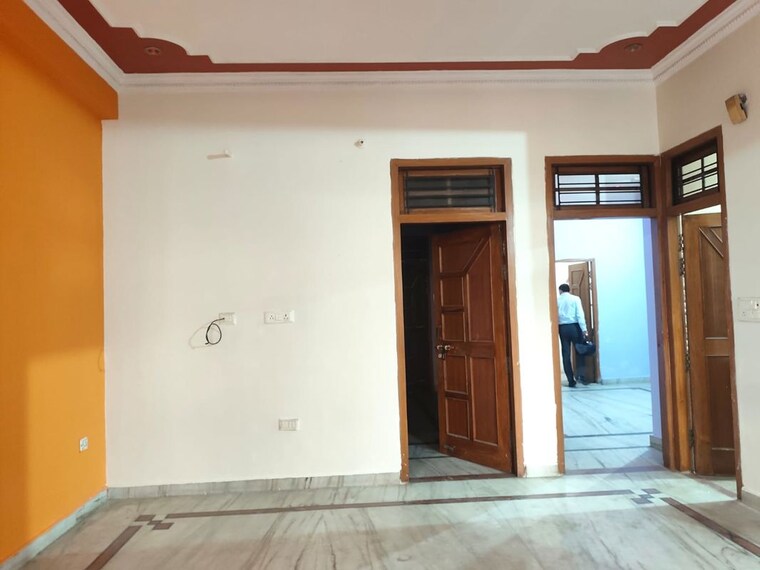 Room, maa-shaarda-complex 4 Bedroom 3000 Sq.Ft. Independent House In Vikas Nagar Lucknow 10172440
