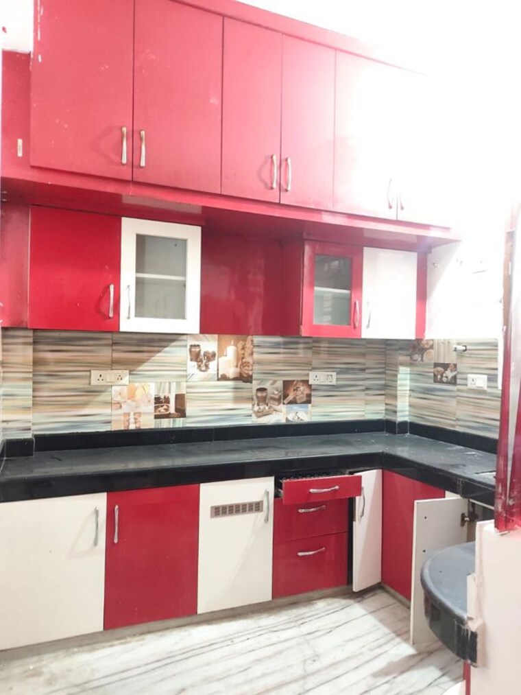 Kitchen, maa-shaarda-complex 4 Bedroom 3000 Sq.Ft. Independent House In Vikas Nagar Lucknow 10172440