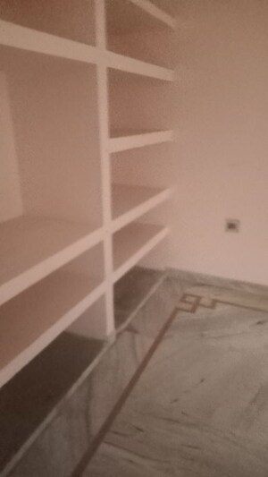 Staircase in 3 BHK Builder Floor at Eldeco Sanskriti Enclave, Eldeco ii – for Rent