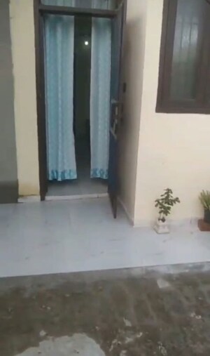 Room in 1 BHK Builder Floor at Shakti Khand Iii – for Rent