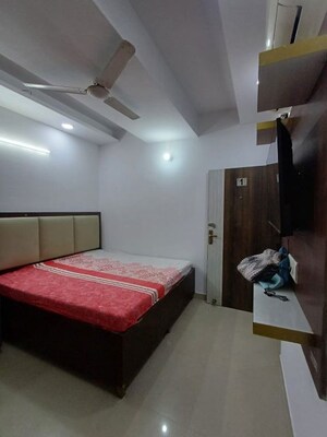 Bedroom in 1 BHK Builder Floor at Minarch Tower, Sector 44 – for Rent