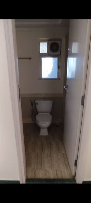 Bathroom in 2 BHK Apartment at Hiranandani Meadows, Manpada – for Rent