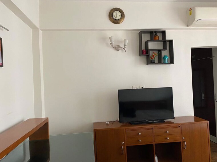 Kitchen, shiv-sai-ozone-park 3.5 Bedroom 1900 Sq.Ft. Apartment In Sector 86 Faridabad 10172663