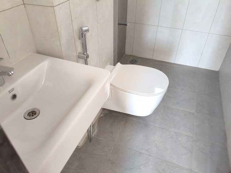 Bathroom, vilas-javdekar-yashone-eternitee 3 Bedroom 878 Sq.Ft. Apartment In Hinjewadi Pune 10172733