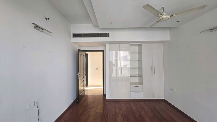 Room, omaxe-the-forest-spa 5 Bedroom 3209 Sq.Ft. Apartment In Sector 43 Faridabad 10172539