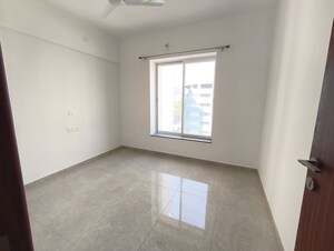 Room in 3 BHK Apartment at Vilas Javdekar Yashone Eternitee, Hinjewadi – for Rent