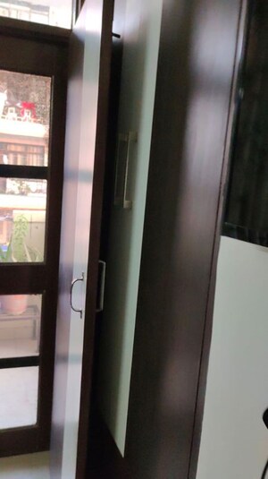 2 BHK Apartment – Entrance View at SRS Royal Hills, Sector 87 - for Sale