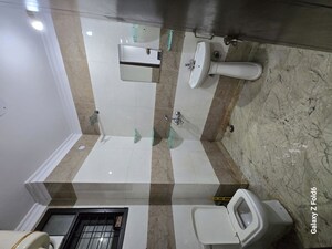 Master Bedroom in 2 BHK Builder Floor at Palm Residency Chhatarpur, Chattarpur – for Rent