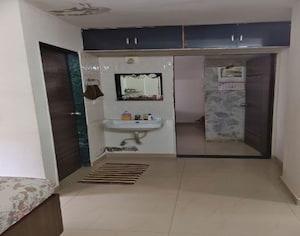 Room in 2 BHK Builder Floor at Shalimar Garden Extension I – for Sale