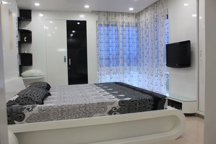 Bedroom, meenakshi-sky-lounge 3.5 Bedroom 2700 Sq.Ft. Apartment In Kothaguda Hyderabad 10172761