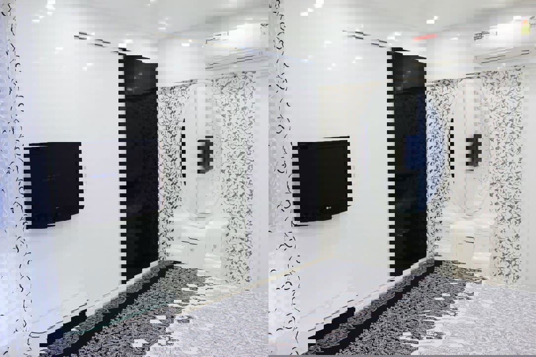 3.5 BHK + Pooja Room 2700 Sq.Ft. Apartment in Meenakshi Sky Lounge