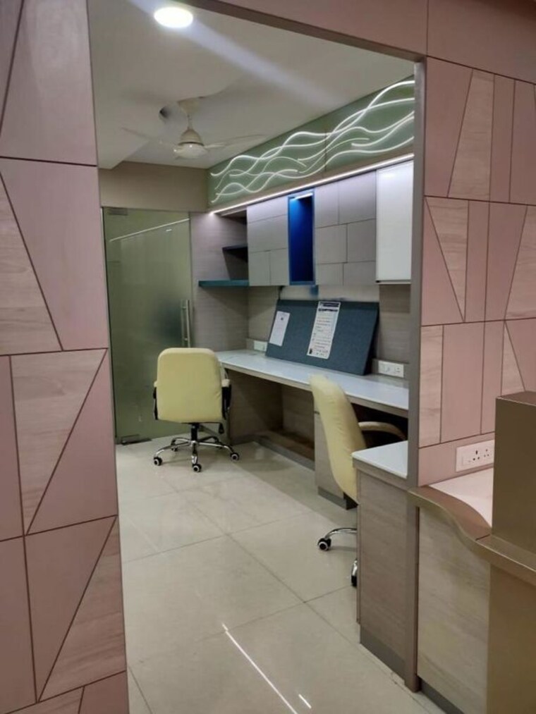 Team Area, iscon-emporio Commercial Office Space 942 Sq.Ft. In Jodhpur Ahmedabad 10172813
