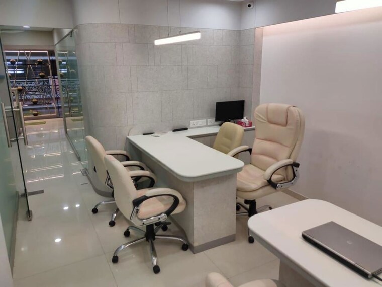 Team Area, iscon-emporio Commercial Office Space 942 Sq.Ft. In Jodhpur Ahmedabad 10172813
