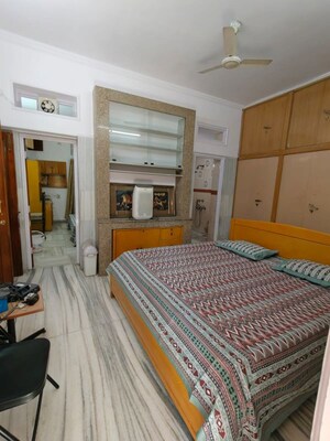 Bedroom in 2 BHK Builder Floor at Safdarjung Enclave – for Rent
