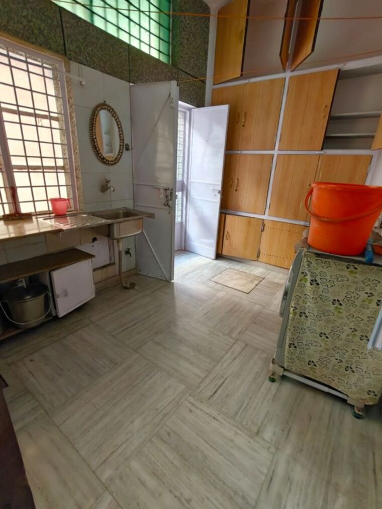 Kitchen, safdarjung enclave 2 Bedroom 1800 Sq.Ft. Builder Floor In Safdarjung Enclave Delhi 10172831