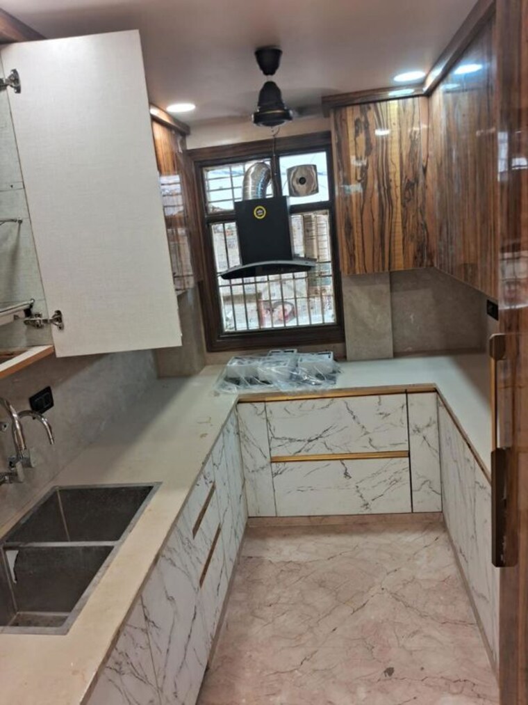 Kitchen, gagan vihar 3 Bedroom 1800 Sq.Ft. Builder Floor In Gagan Vihar Delhi 10172833