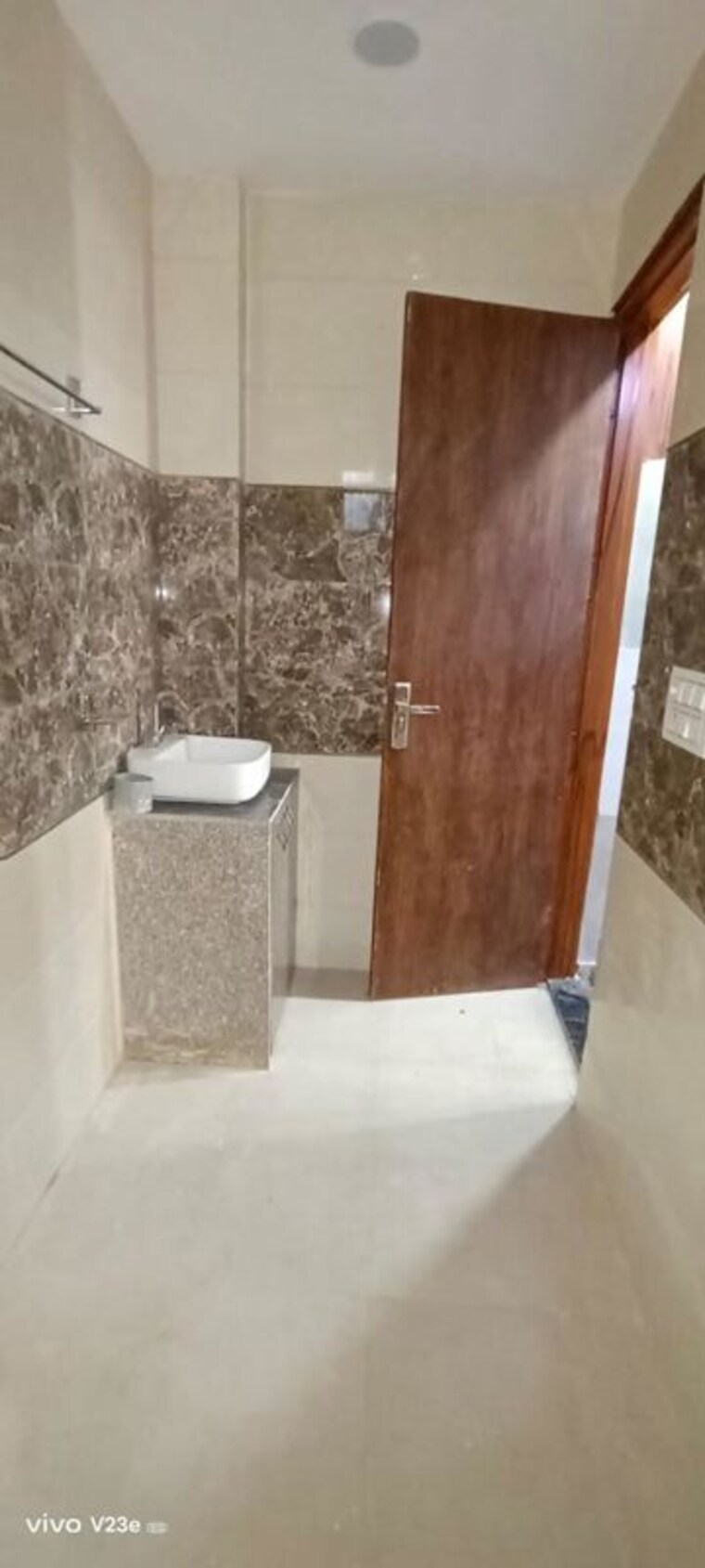 Bathroom, gagan vihar 3 Bedroom 1800 Sq.Ft. Builder Floor In Gagan Vihar Delhi 10172833