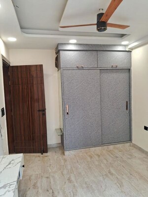 Building Lobby in 3 BHK Builder Floor at Gagan Vihar – for Rent