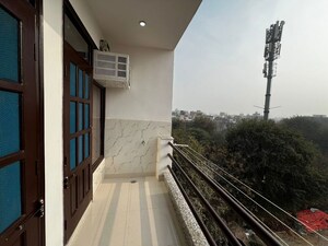 Balcony in 1 BHK Builder Floor at Kohli One Malibu Town, Sector 47 – for Rent