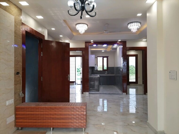 Living Room, parklands 4 Bedroom 300 Sq.Ft. Builder Floor In Sector 85 Faridabad 10172825