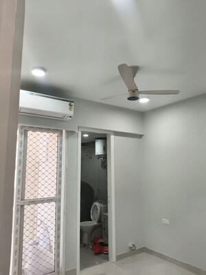 Furnished Amenities in 3 BHK Apartment at Signature Global City, Sector 37d – for Rent