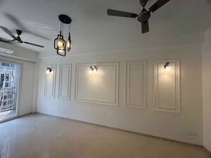 Furnished Amenities in 3 BHK Apartment at Signature Global City, Sector 37d – for Rent