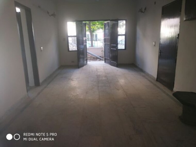 Room, uppal-southend 2 Bedroom 927 Sq.Ft. Builder Floor In Sector 49 Gurgaon 10172992
