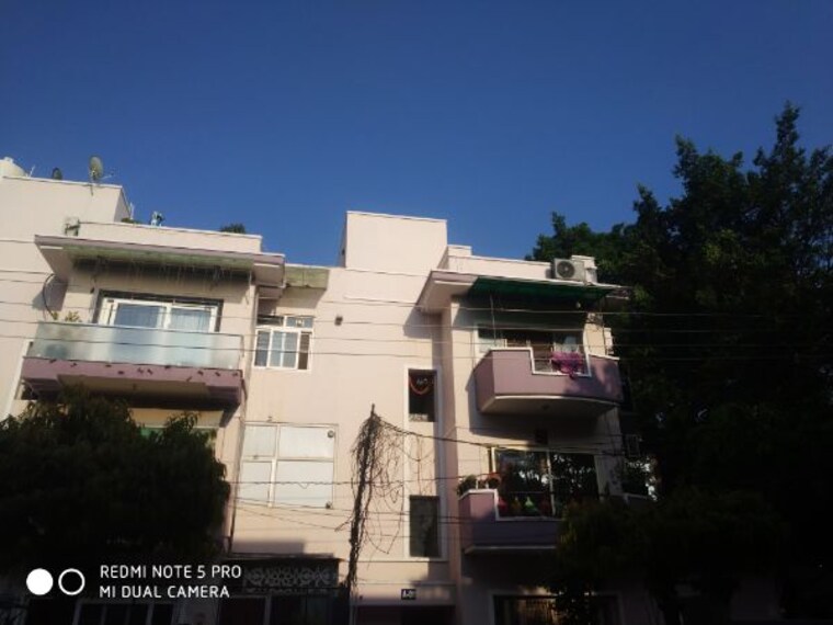 Exterior View, uppal-southend 2 Bedroom 927 Sq.Ft. Builder Floor In Sector 49 Gurgaon 10172992