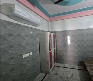 Bathroom in 1 BHK Apartment at Aliganj – for Rent