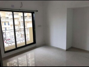 Room in 2 BHK Apartment at Cosmos Jewels Ruby, Ghodbunder Road – for Rent