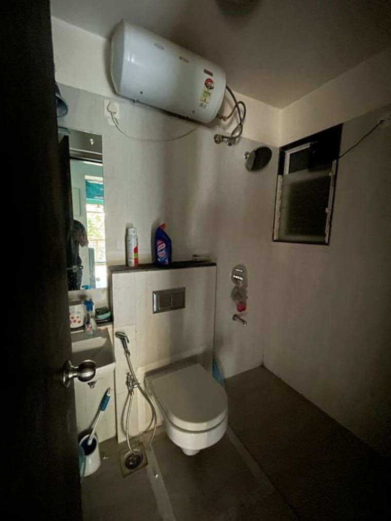 Bathroom, godrej-central 3 Bedroom 1164 Sq.Ft. Apartment In Chembur Mumbai 10172755