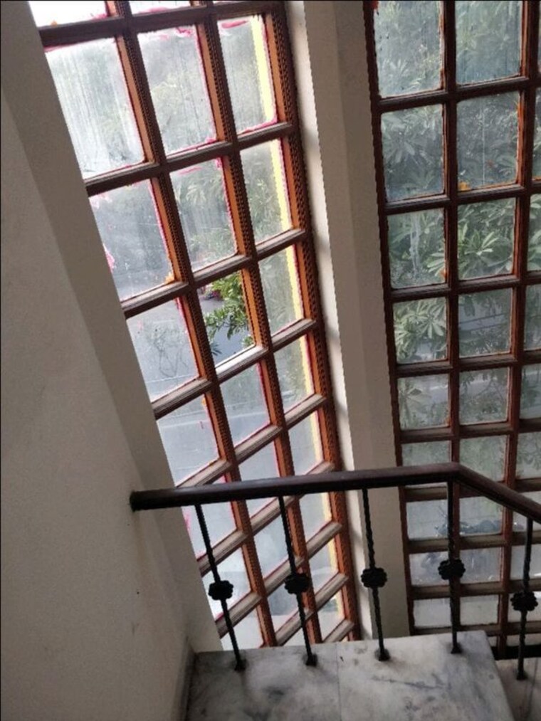 undefined, shivalik colony Commercial Office Space 1000 Sq.Ft. In Shivalik Colony Delhi 10173185