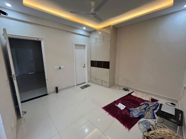 Living Room, silver-city-extention 3 Bedroom 950 Sq.Ft. Apartment In Vip Road Zirakpur 10173209