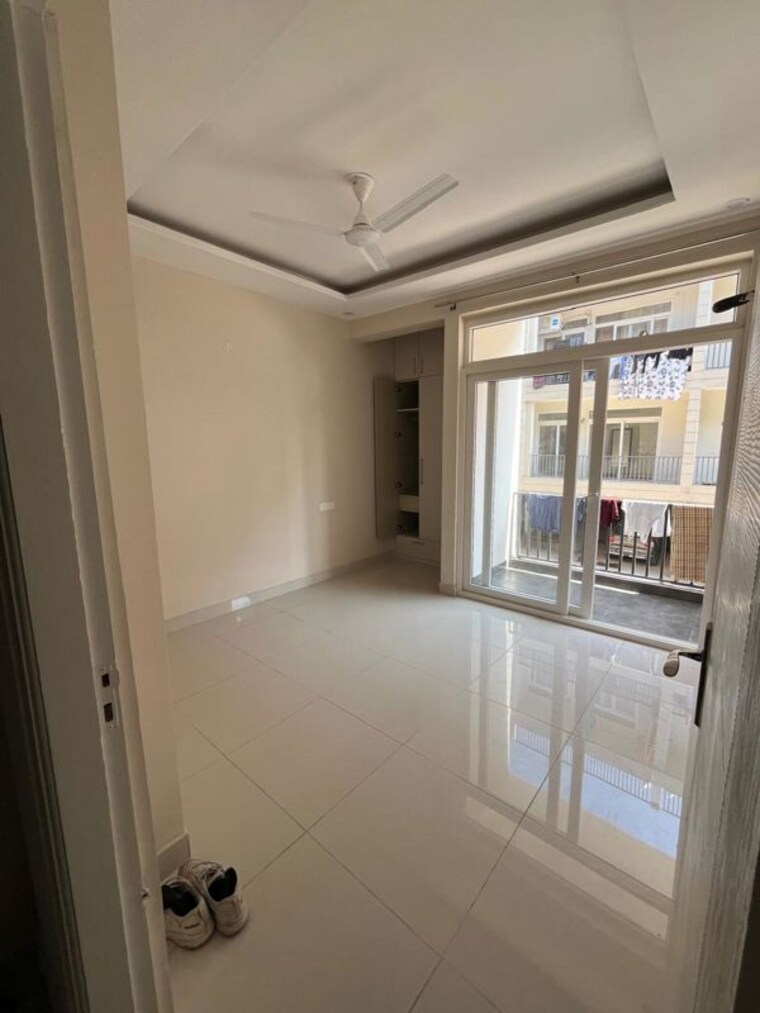 Room, silver-city-extention 3 Bedroom 950 Sq.Ft. Apartment In Vip Road Zirakpur 10173212