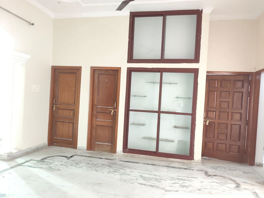 Pg For Rent in Vineet Khand