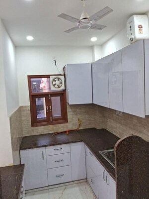 Kitchen in 2 BHK Builder Floor at Jhilmil Colony Block C – for Rent