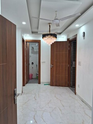 2 BHK Builder Floor For Rent in Jhilmil Colony Block C