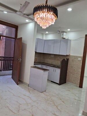 Kitchen in 2 BHK Builder Floor at Jhilmil Colony Block C – for Rent