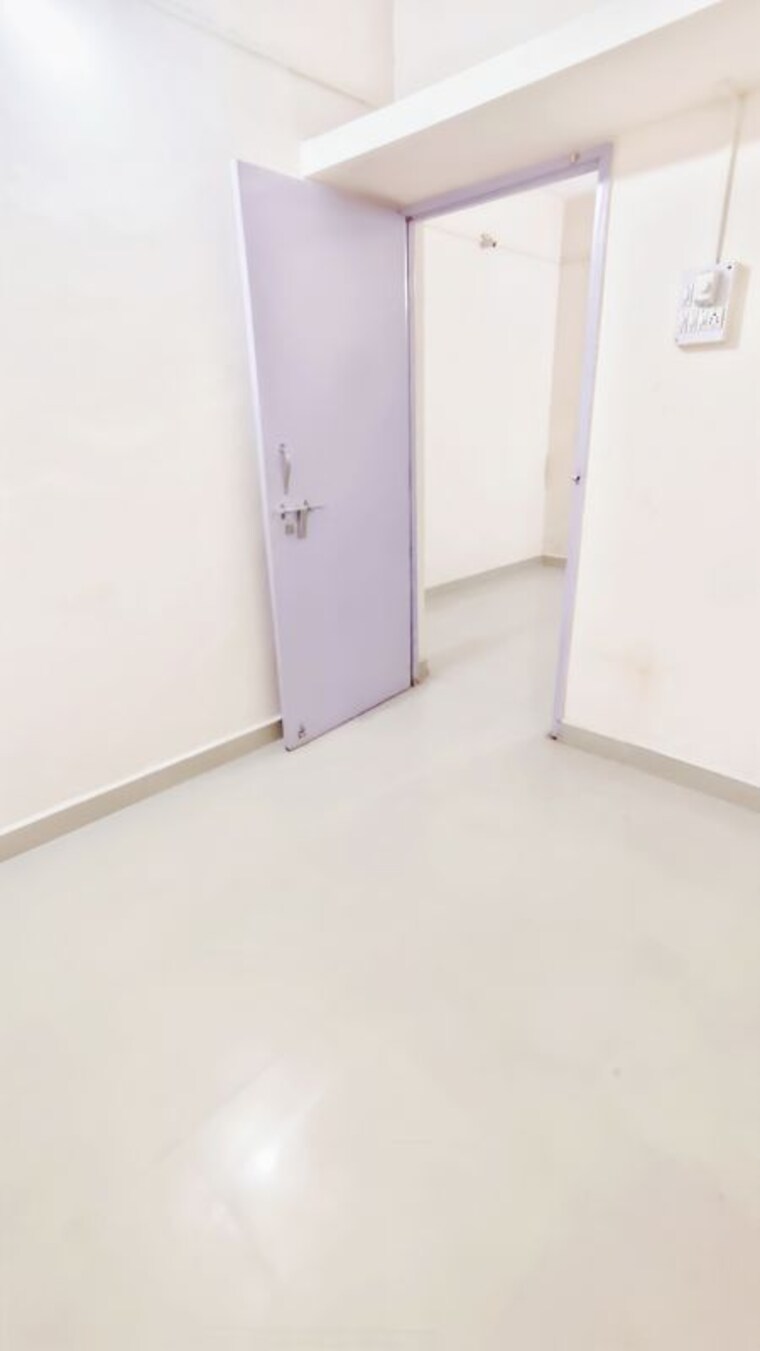 Room, anand-park 1 Bedroom 420 Sq.Ft. Apartment In Wadgaon Sheri Pune 10173265