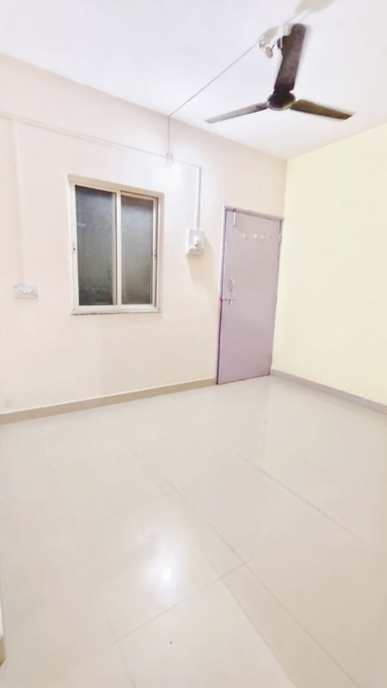 Room, anand-park 1 Bedroom 420 Sq.Ft. Apartment In Wadgaon Sheri Pune 10173265