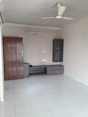 Living Room in 3 BHK Apartment at Associated Sai Smruti, Dahanukar Colony – for Rent