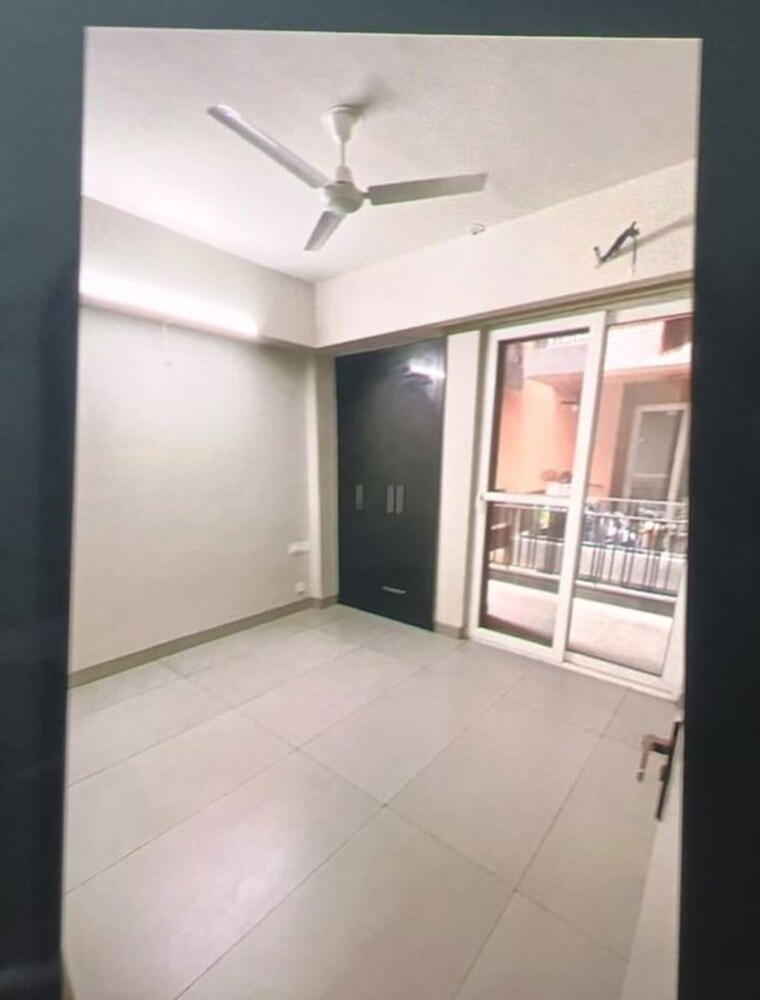 Room, bollywood-esencia 3 Bedroom 1300 Sq.Ft. Apartment In Ghazipur Zirakpur 10173328