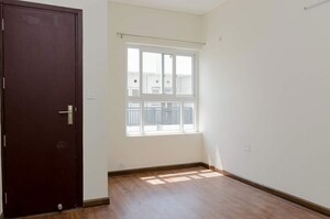 Room in 3 BHK Builder Floor at BPTP Elite Floors, Sector 83 – for Sale